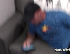 content/i_dont_spit_i_swallow/2.jpg